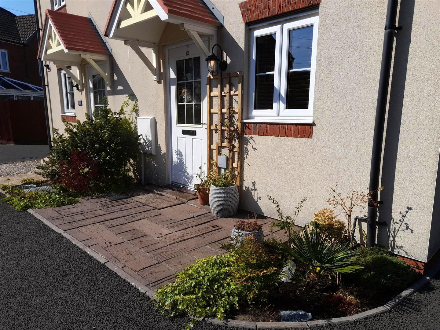 Stryd Bennett, Llanelli, SA15 4DQ